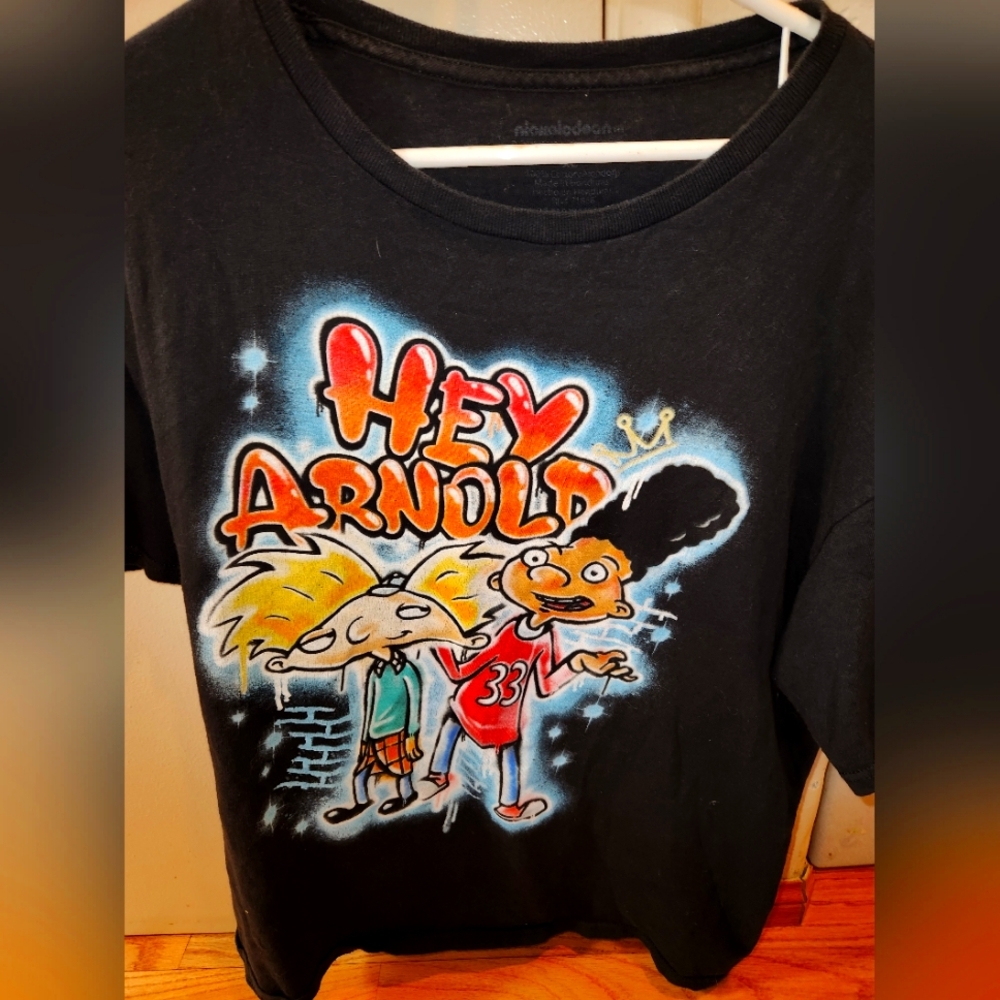 Nickelodeon Hey Arnold XL Vintage Graphic T Shirt Very Clean barely Used. Clean